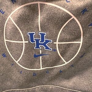Nike Kids Gray hooded Kentucky Basketball Sweatshirt